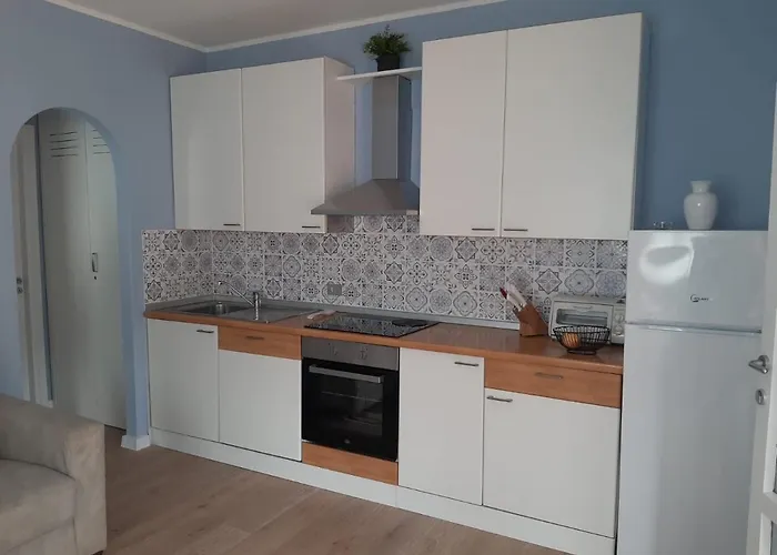 A Due Passi Dal Mare Tatil Evi *